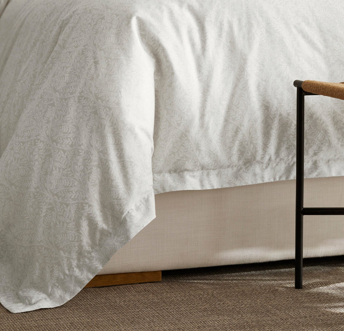 Signature Hemmed Duvet Set - Mist Climbing Vine