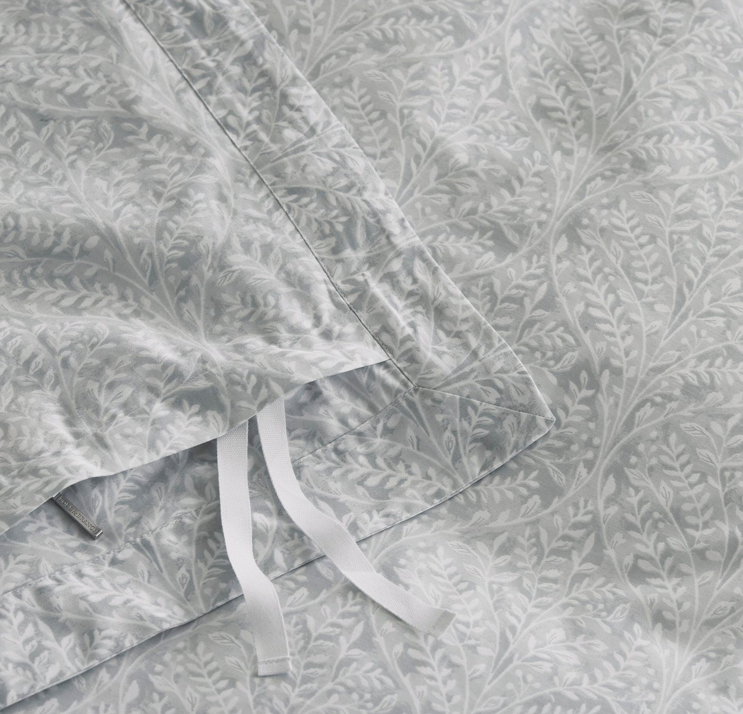 Signature Hemmed Duvet Set - Shore Climbing Vine