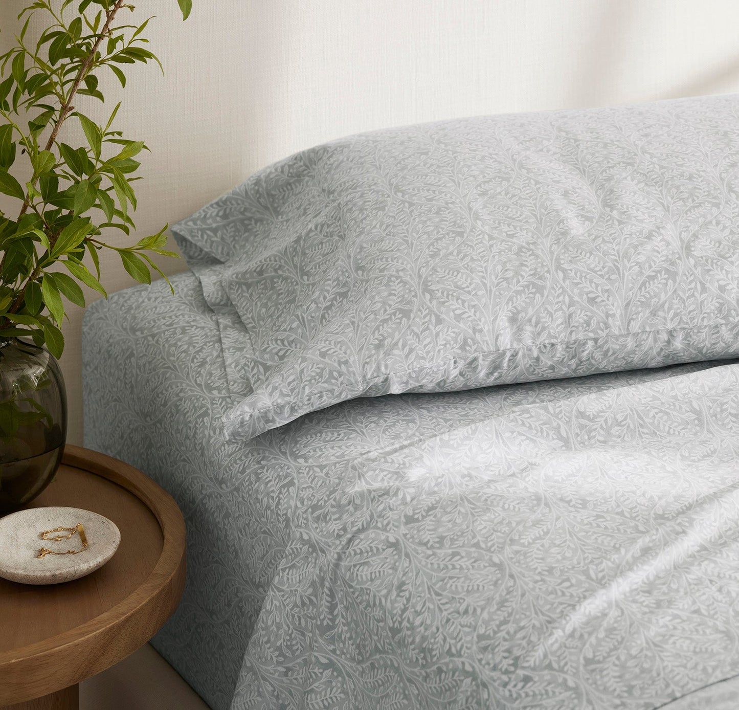 Signature Hemmed Sheet Set - Shore Climbing Vine