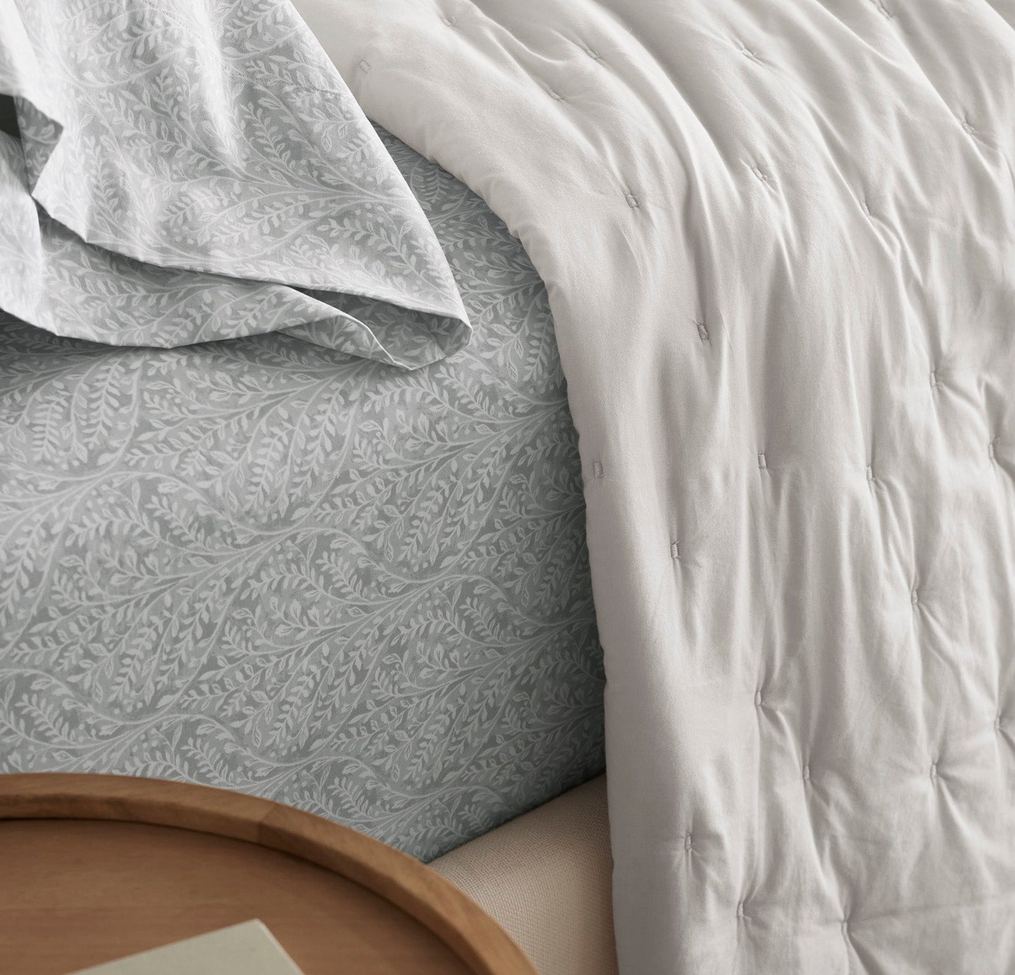 Signature Hemmed Sheet Set - Shore Climbing Vine