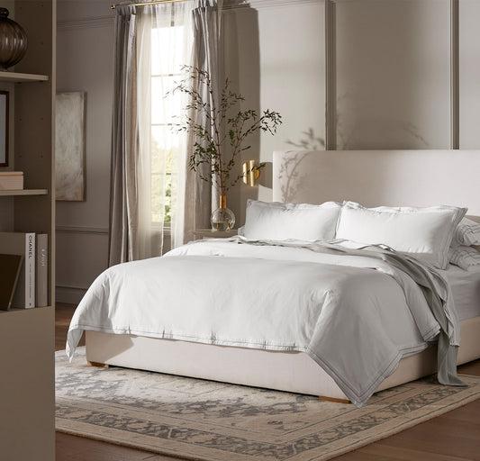 Signature Hemmed Duvet Set - White/Pewter Triple Framed