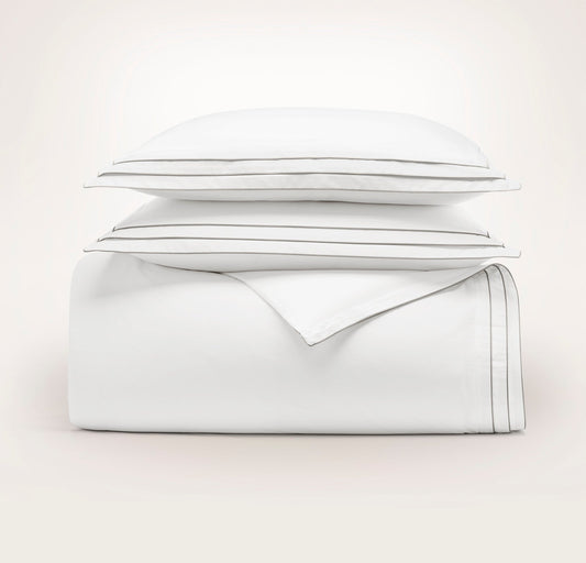 Signature Hemmed Duvet Set - White/Pewter Triple Framed