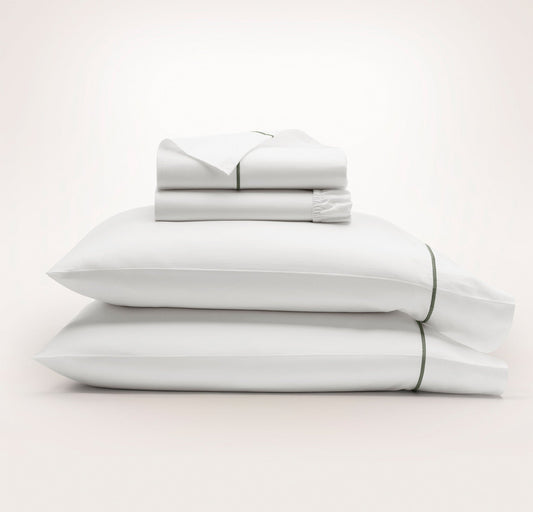Signature Hemmed Sheet Set - White/Juniper Embroidered